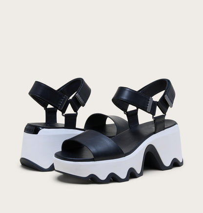 Kinetic™ Aura Y-Strap Women's Sandal - US 8007